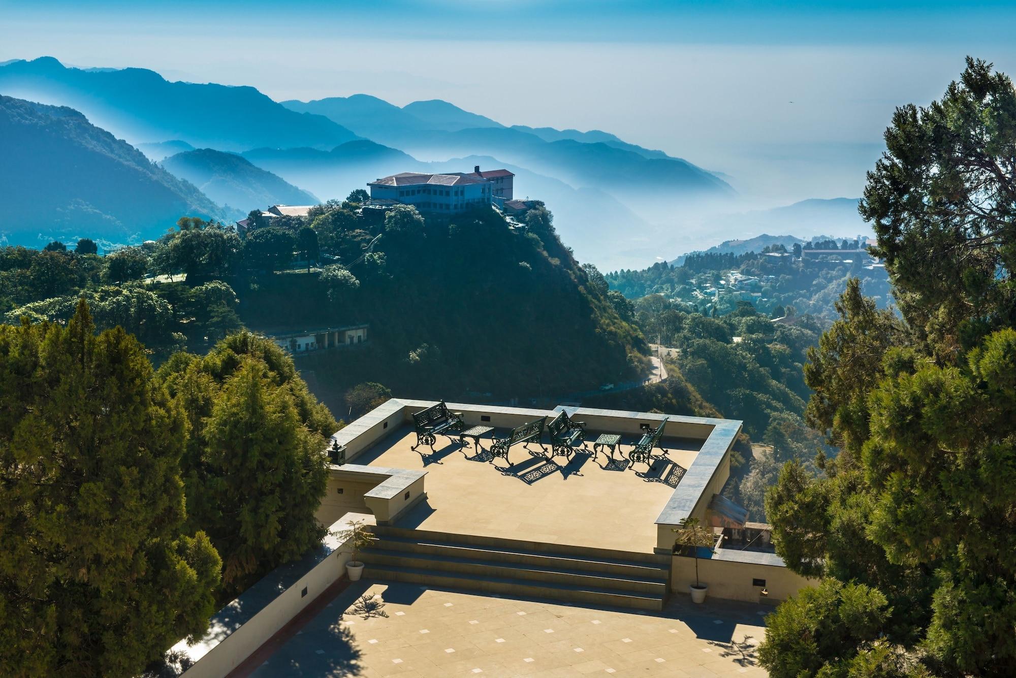 Royal Orchid Fort Resort Mussoorie Zewnętrze zdjęcie