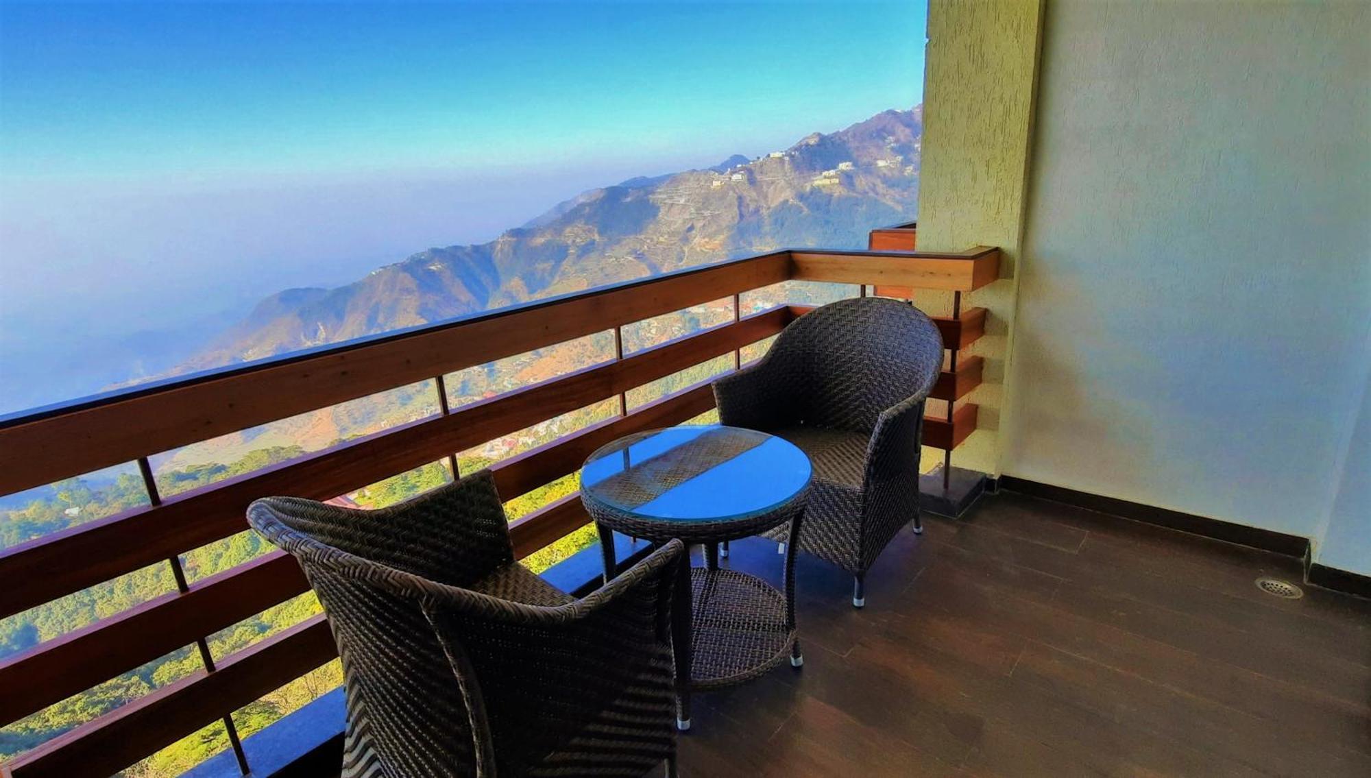Royal Orchid Fort Resort Mussoorie Zewnętrze zdjęcie
