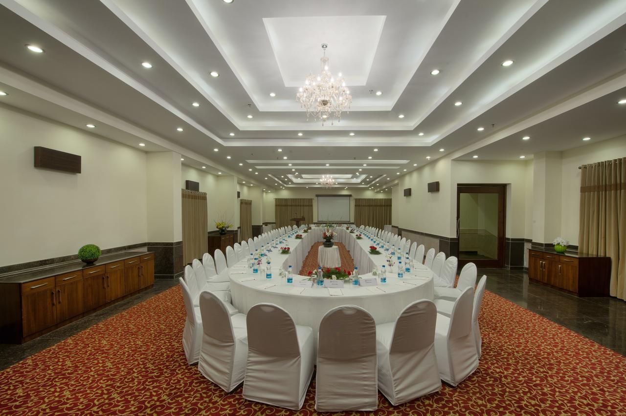 Royal Orchid Fort Resort Mussoorie Zewnętrze zdjęcie