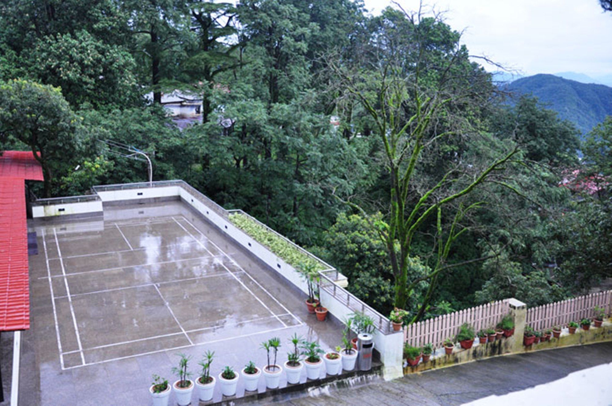 Royal Orchid Fort Resort Mussoorie Zewnętrze zdjęcie