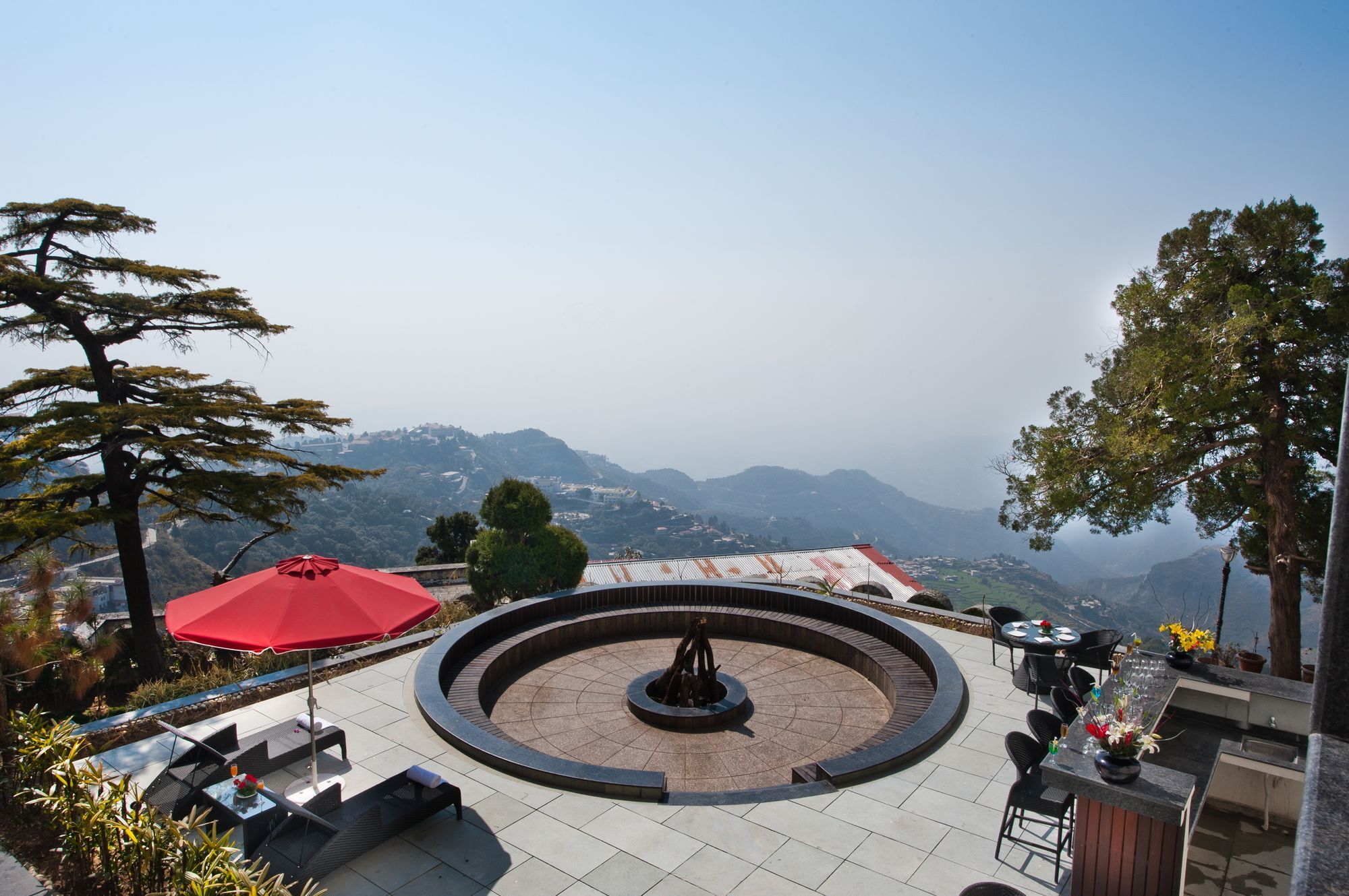 Royal Orchid Fort Resort Mussoorie Zewnętrze zdjęcie