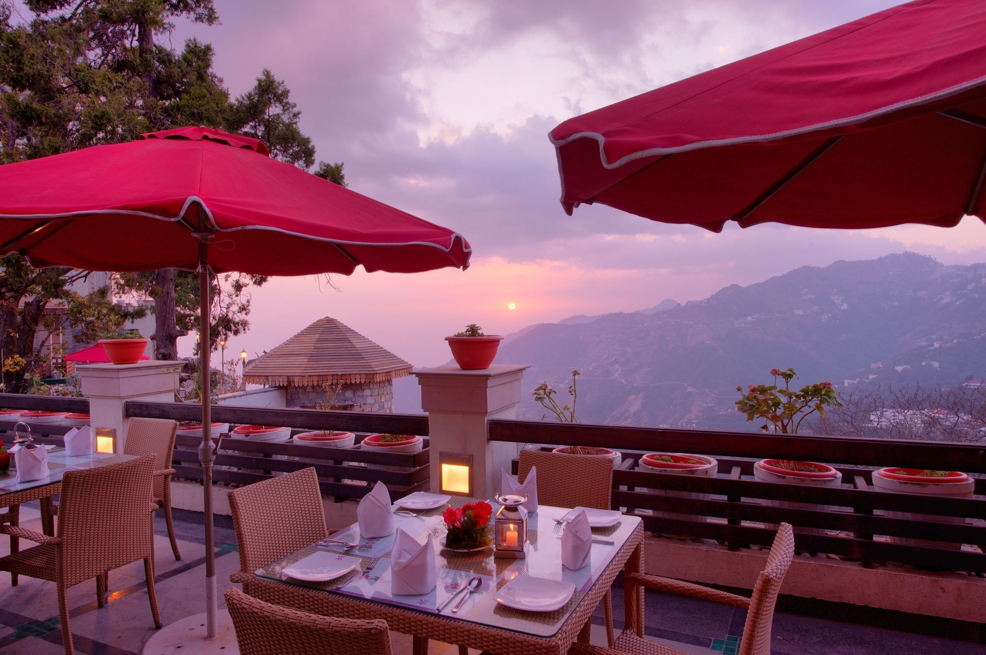 Royal Orchid Fort Resort Mussoorie Zewnętrze zdjęcie